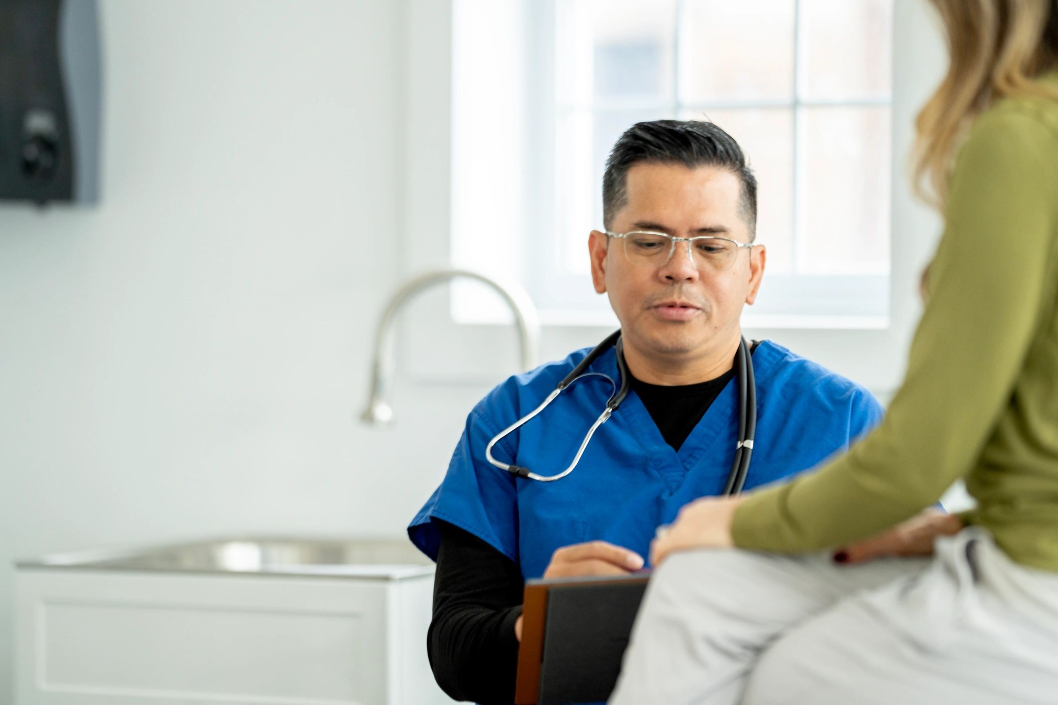 Orthopedic consultation in a clinical setting